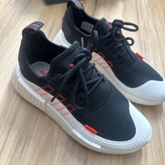 Adidas NMD_R1 TR size 5 brand new never used - Picture 2 of 7